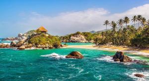 サンタ・マルタにあるBeautiful sea viewの海水の二岩