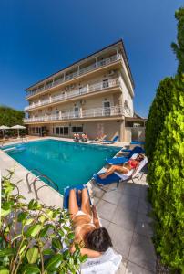 Bazén v ubytování Hotel Dias nebo v jeho okolí