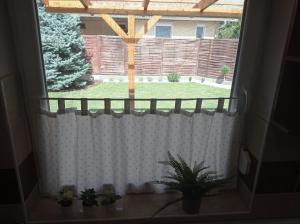 Vonkajšia záhrada v ubytovaní Budapest Airport Apartment