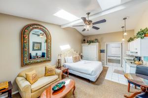 Fotografie z fotogalerie ubytování Sandals Inn | Spa Suite v destinaci Cannon Beach