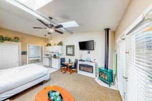 Fotografie z fotogalerie ubytování Sandals Inn | Spa Suite v destinaci Cannon Beach