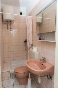 Koupelna v ubytování Apartments Matic Vodice + 20 fotografií