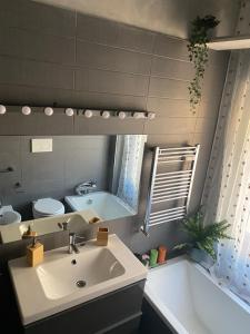 Koupelna v ubytování C&E Suites Roma