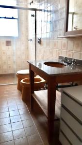 Koupelna v ubytování Guarujá - Praia das Asturias Beira-Mar