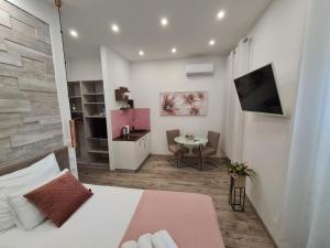 TV a/nebo společenská místnost v ubytování D&D Suites in Split Centre