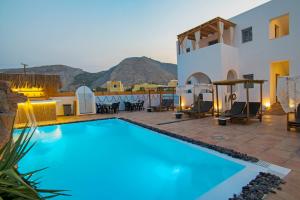 The swimming pool at or close to La Belle Vie - Santorini - Adults Only