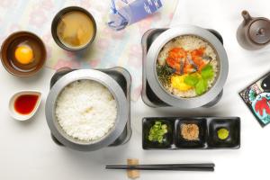 Mad på timebasishotellet eller i nærheden + 26 billeder