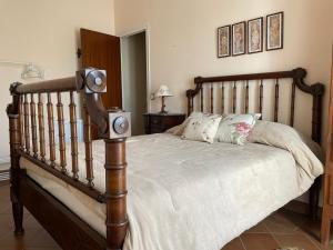 Voodi või voodid majutusasutuse Habitaciones en Villa Coliving Masía Rural toas