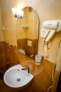 A bathroom at Guest house VRAZHDEBNA