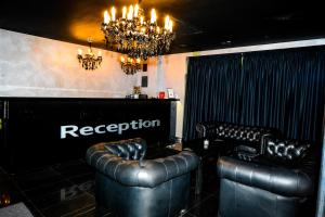 A seating area at Guest house VRAZHDEBNA