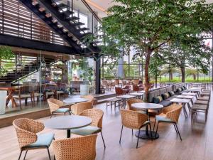 Restavracija oz. druge možnosti za prehrano v nastanitvi Mercure Tangerang BSD City