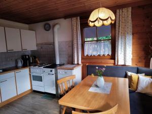 Küche/Küchenzeile in der Unterkunft Ferienwohnung Gassenhof