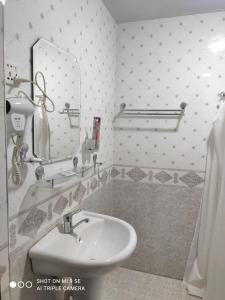 Bilik mandi di Samarkand Сity Guest House