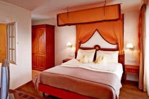 Posteľ alebo postele v izbe v ubytovaní Hotel Barbarahof 4 stars Superior - including Summer Card - Adults Only "soft" from 10 years