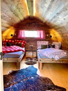 Ліжко або ліжка в номері Camping Lechtal