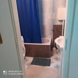 Ένα μπάνιο στο little&sweet