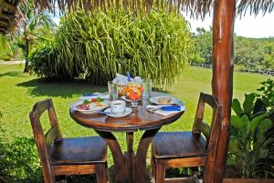 Κήπος έξω από το Guacamaya Lodge