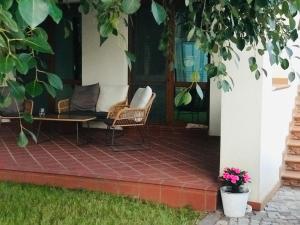 A garden outside Villa Oasis етаж1