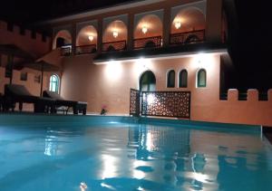 The swimming pool at or close to Gîte Forest Kasbah