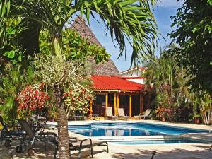 Πισίνα στο ή κοντά στο Guacamaya Lodge