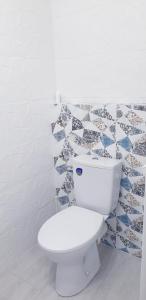 Ένα μπάνιο στο White Apartament, Brăila +26 φωτογραφίες