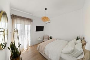 Posteľ alebo postele v izbe v ubytovaní Luxurious Apartment with Big Sea View Terrace - Central Location