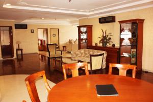 Posezení v ubytování Travellers Suites Serviced Apartments