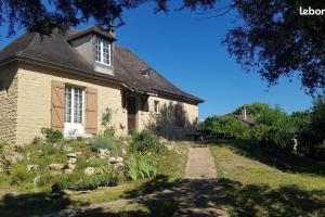 Photo de la galerie de l'établissement Magnifique maison périgourdine avec piscine, à Sarlat-la-Canéda