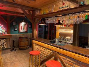 Lounge nebo bar v ubytování Penzion Zákoutí