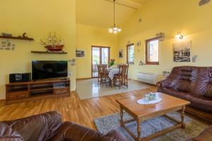 TV a/nebo společenská místnost v ubytování House Marija
