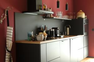 Kuchnia lub aneks kuchenny w obiekcie Seehaus Kärnten