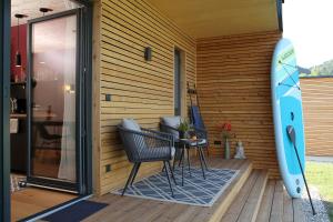 Patio lub wspólna przestrzeń na świeżym powietrzu w obiekcie Seehaus Kärnten