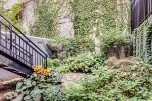 Afbeelding uit fotogalerij van Gold coast villa with free parking garage sleeps 10 in Chicago