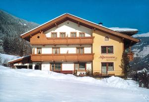 Nespecifikovaný výhled na hory nebo výhled na hory při pohledu z apartmánu