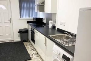 Sutton Contractor Accommodation - Warrington, St Helens
