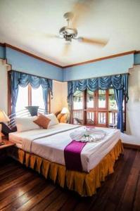 En eller flere senge i et værelse på Sea Garden Resort & Spa, Haadrin + 55 billeder