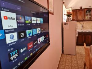 TV a/nebo společenská místnost v ubytování Guest House Barba