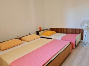 Postel nebo postele na pokoji v ubytování Guest House Barba