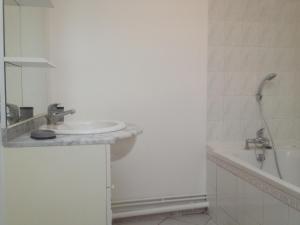 Bilik mandi di La Marina Maison 3 chambres