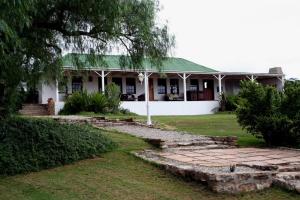 Garður fyrir utan Leeuwenbosch Shearers Lodge - Amakhala Game Reserve
