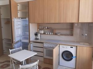A kitchen or kitchenette at Bonito estudio en el centro de Valencia