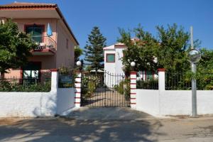 The building in which the holiday home is located
