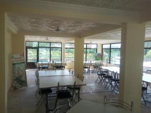 Galeriebild der Unterkunft Shalimar Hotel And Restaurant in Ponedas
