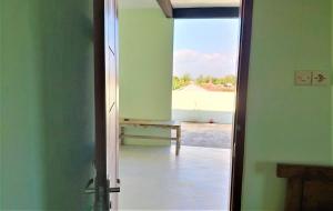 תמונה מהגלריה של Kendang Kempul Hostel בDadapan