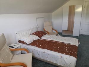 Postel nebo postele na pokoji v ubytování Stars Livezeni