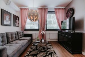 A seating area at Apartmány Evia clinic