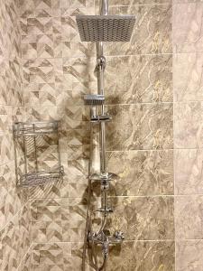 Ένα μπάνιο στο Cozy & Modern 1BR Apart for 4 guests next to Medical University & Free parking