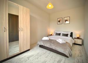 Postel nebo postele na pokoji v ubytování Amazing 1 Bedroom Apartment with Free Parking