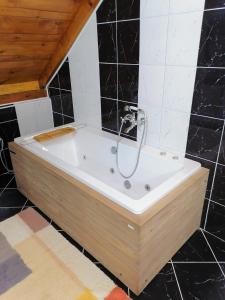 Bilik mandi di Kućerak X