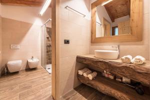 A bathroom at Casa al mulino